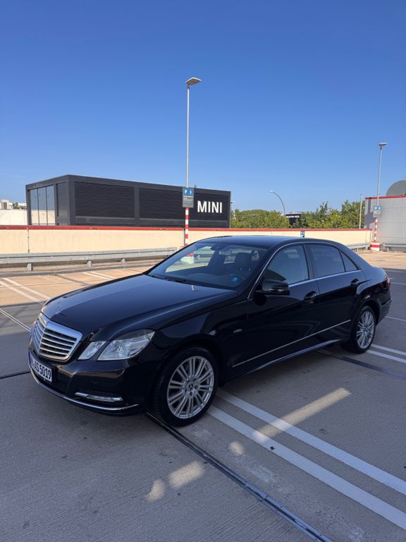 Bild des Angebotes Mercedes-Benz E 200 NGT BlueEFFICIENCY AVANTGARDE Aut. AVA...