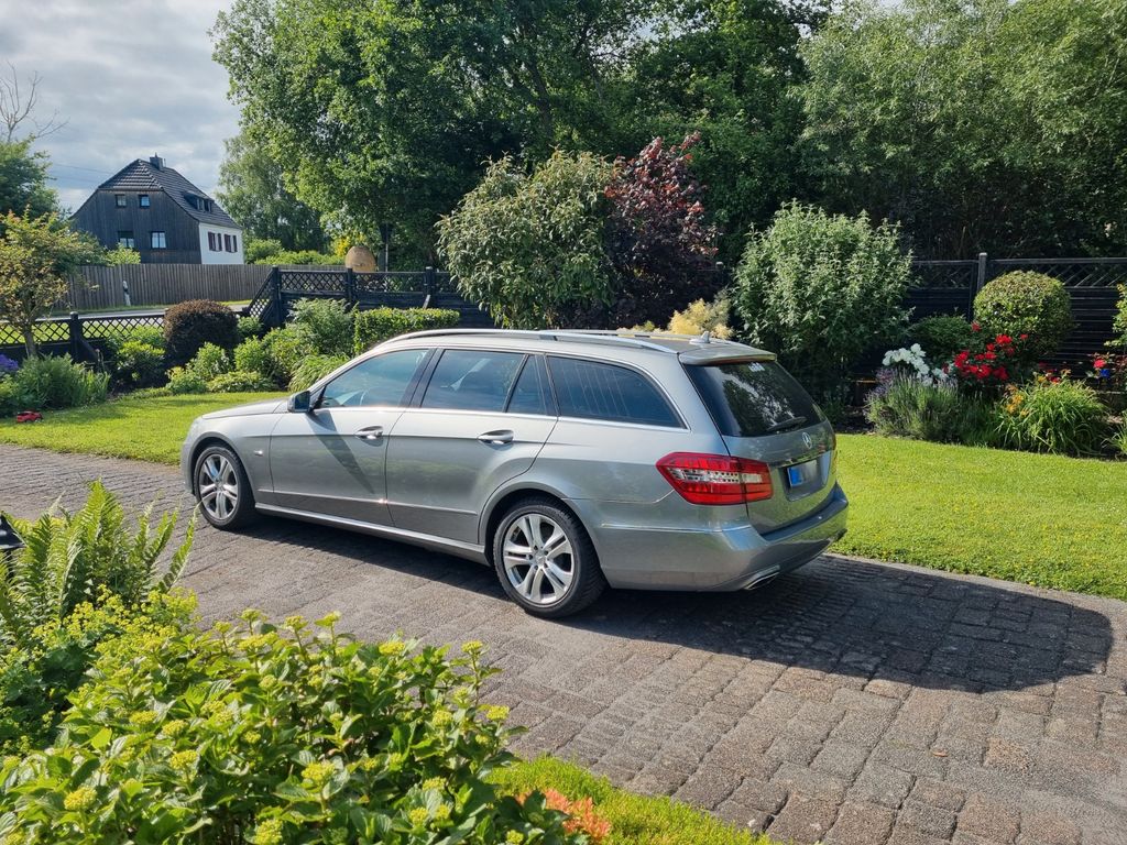 Bild des Angebotes Mercedes-Benz E 250 CDI T BlueEFFICIENCY Autom. -