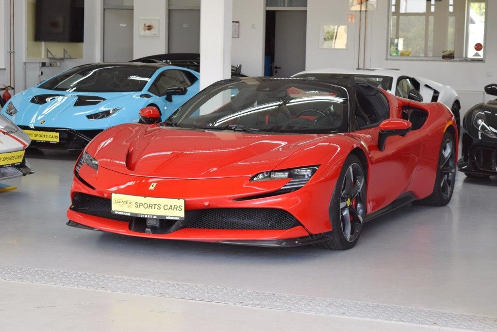 Bild des Angebotes Ferrari SF90 Spider Racingsitze Lifting Carbon Kamera