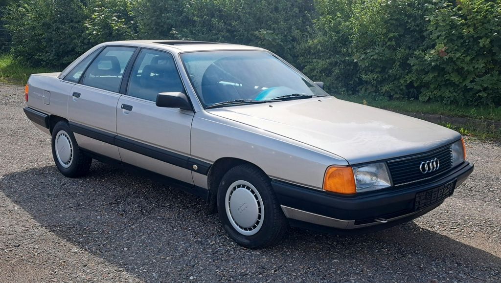 Bild des Angebotes Audi 100 C3  Typ 44 Oldtimer