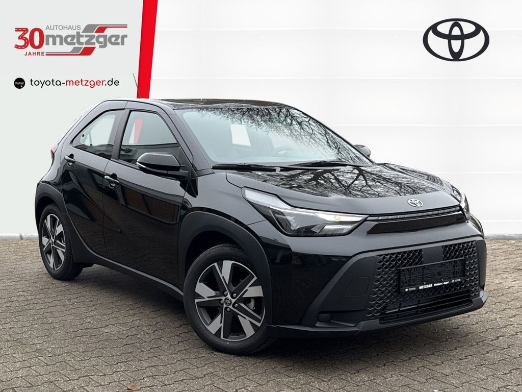 Bild des Angebotes Toyota Aygo X Active 1.5 HYBRID AUTOMATIK +Sitzheizung