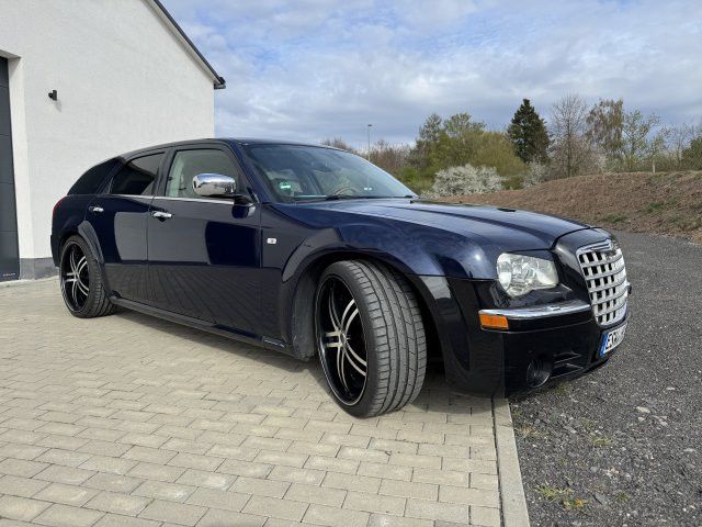 Bild des Angebotes Chrysler 300C Touring 5.7 V8 HEMI AWD Autom. -