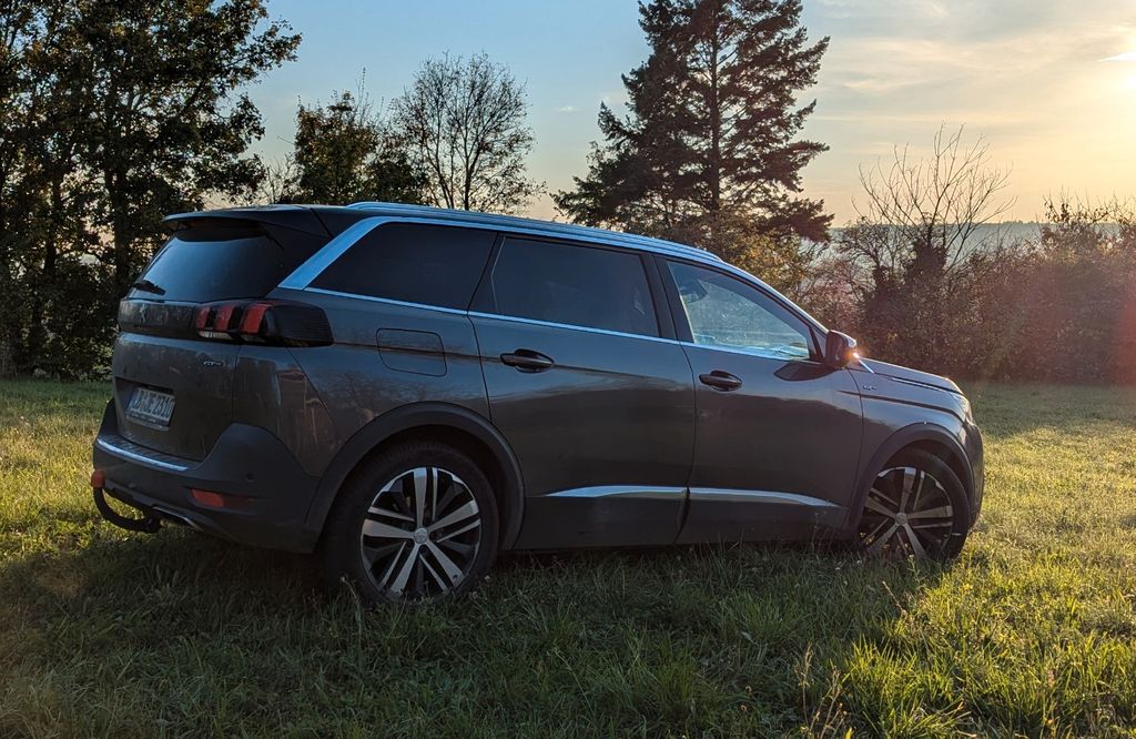 Bild des Angebotes Peugeot 5008 2.0 HDI 180 PS EAT8 GT - 7 Sitze -top
