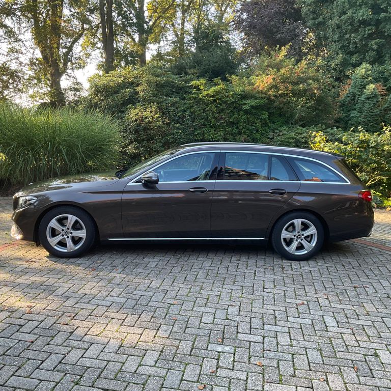 Bild des Angebotes Mercedes-Benz E 200 Kombi Avantgarde