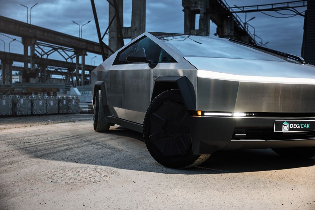 Bild des Angebotes Tesla Cybertruck AWD | Europäische Zulassungspapiere
