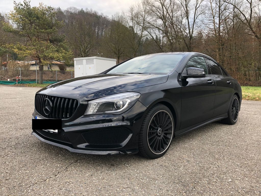 Bild des Angebotes Mercedes-Benz CLA 250 Schwarz AMG Paket