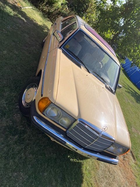 Bild des Angebotes Mercedes-Benz 200