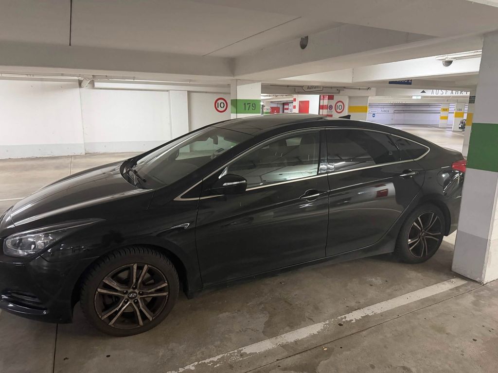 Bild des Angebotes Hyundai i40 1.7 CRDi 100kW Premium Automatik Premium