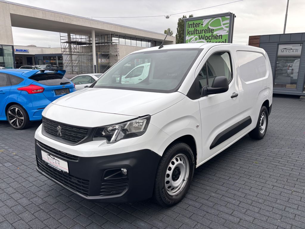 Bild des Angebotes Peugeot Partner Grip L2 / 3 Sitzplätze