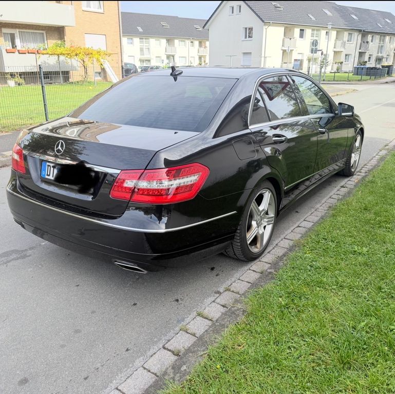 Bild des Angebotes Mercedes-Benz E 500 Avantgarde