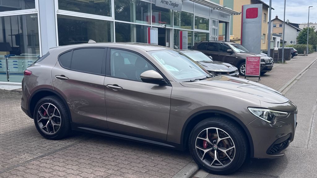Bild des Angebotes Alfa Romeo Stelvio Super Q4