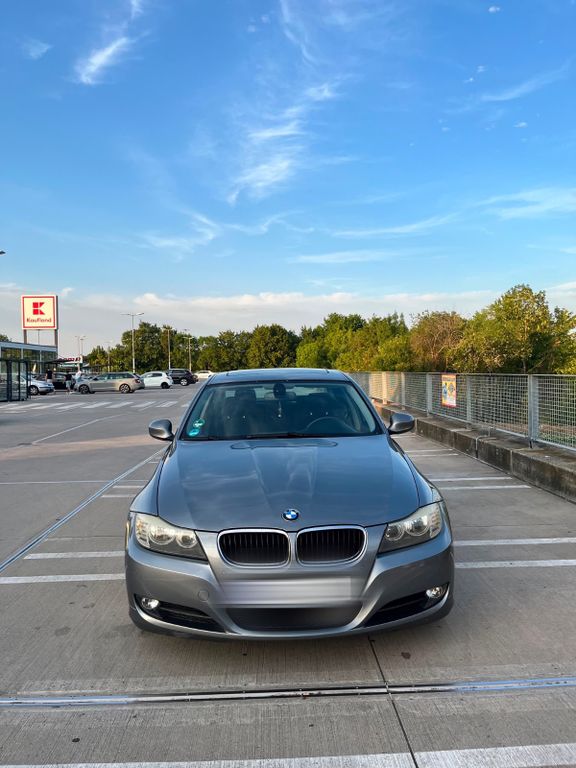 Bild des Angebotes BMW 320i - Baujahr 2009 - Automatik