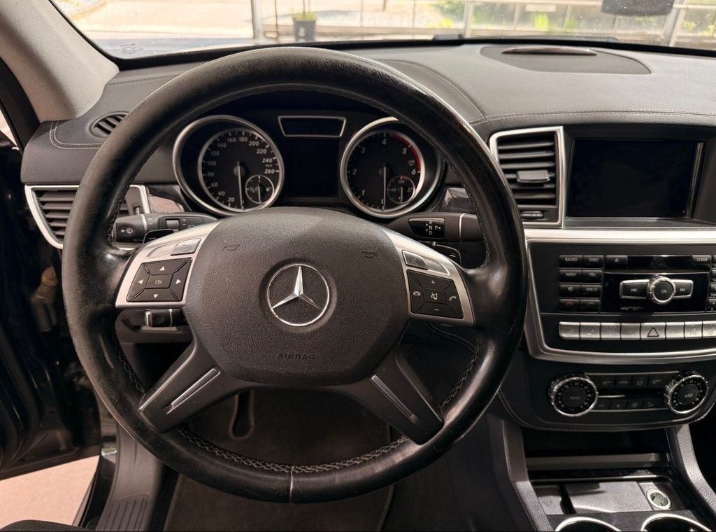 Bild des Angebotes Mercedes-Benz ML 350 BlueTEC 4MATIC AMG Line