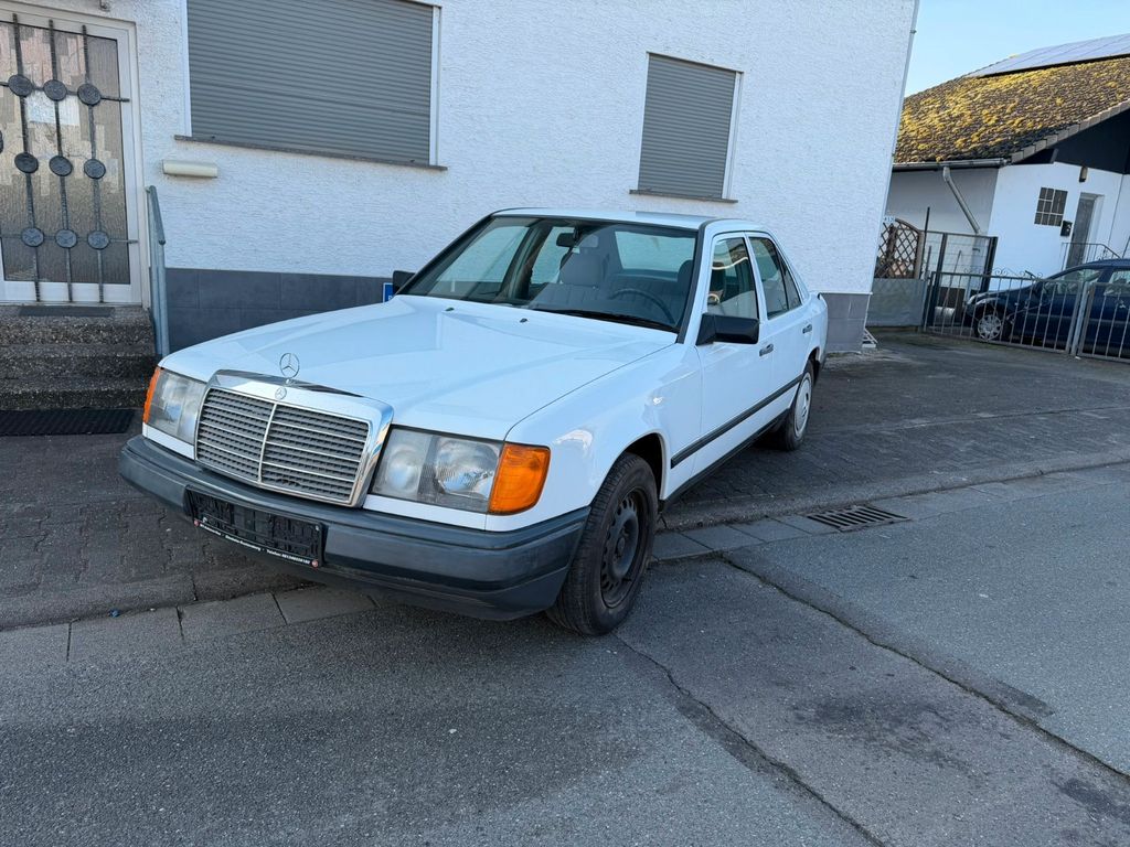 Bild des Angebotes Mercedes-Benz E 230/TÜV NU/KLIMA/AUTOMATIK/KEIN ROST