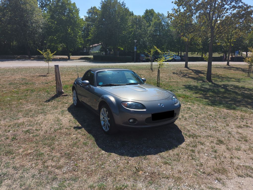 Bild des Angebotes Mazda MX-5 (NC) 2.0 MZR Energy - 2006 - 8 Fach Bereif.