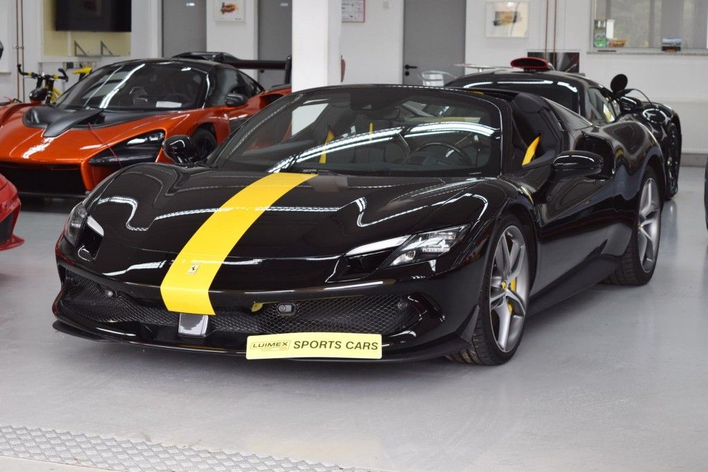 Bild des Angebotes Ferrari 296 GTS CarPlay*Lifting*Racingsitze*Kamera*