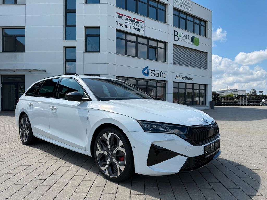 Skoda Octavia 2.0 TSI DSG RS Combi+AHK+PANO+DCC+CANTON