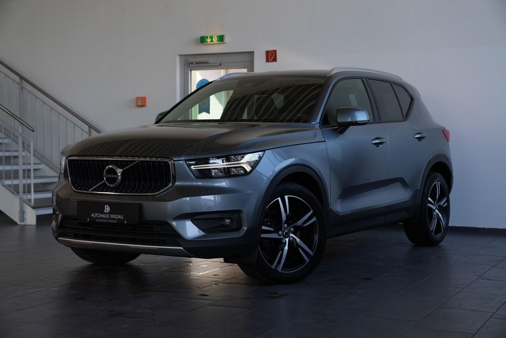 Bild des Angebotes Volvo XC40 Momentum AWD