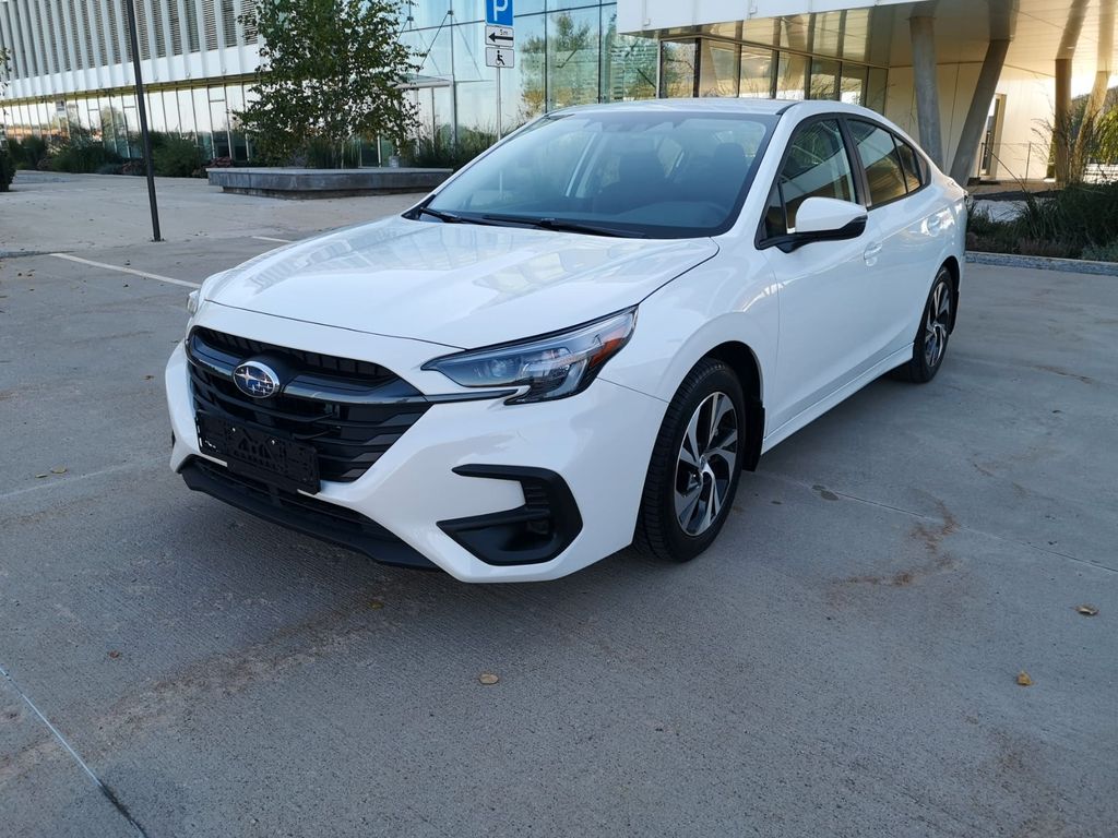Bild des Angebotes Subaru Legacy Premium White Perl AWD newest model