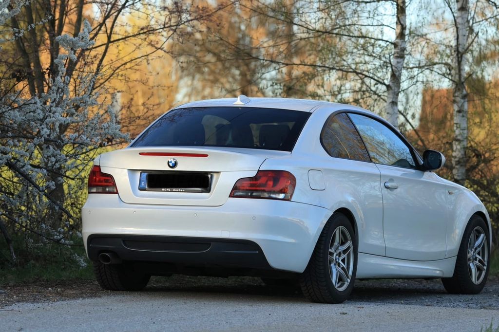 Bild des Angebotes BMW 118d Coupé Lim. Ed. Lifestyle M Sportp. Limi...