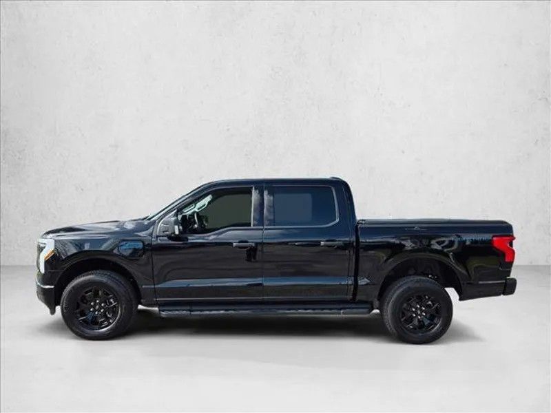 Bild des Angebotes Ford F 150 Lightning XLT 2025 schwarz im Vorlauf +11