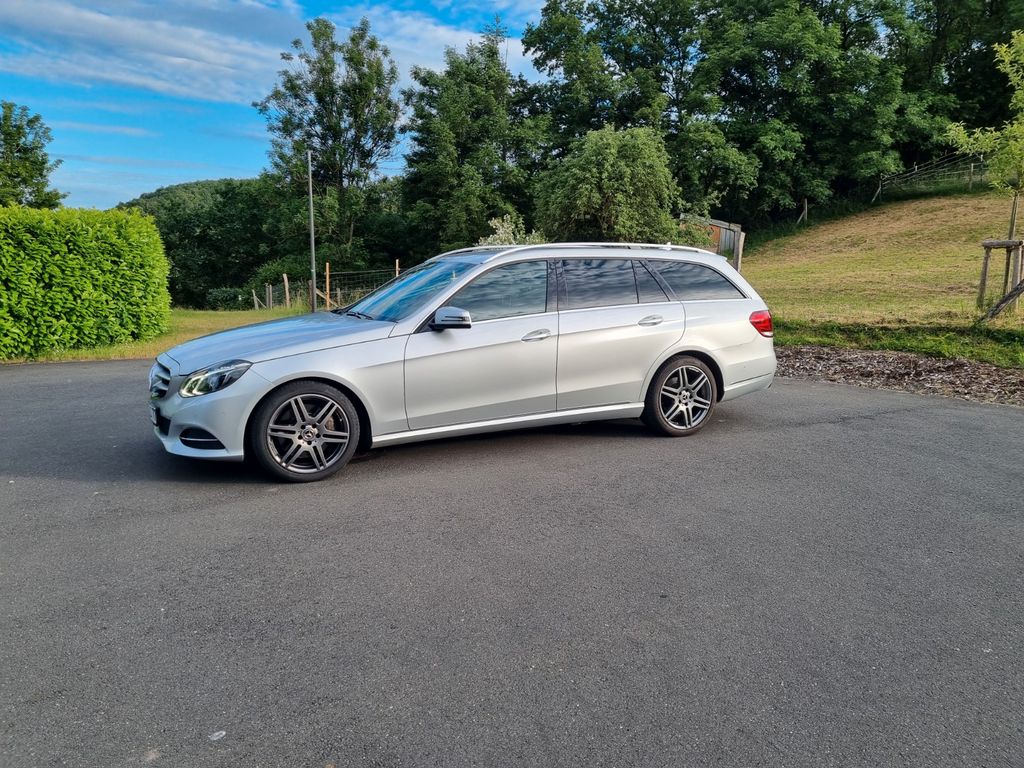 Bild des Angebotes Mercedes-Benz E 400 T AVANTGARDE