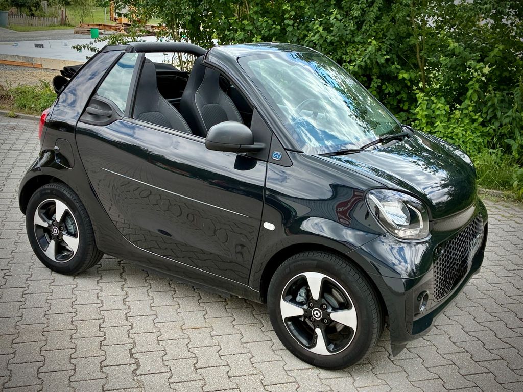 Bild des Angebotes Smart ForTwo Cabrio Elektro 22kw AC Lader
