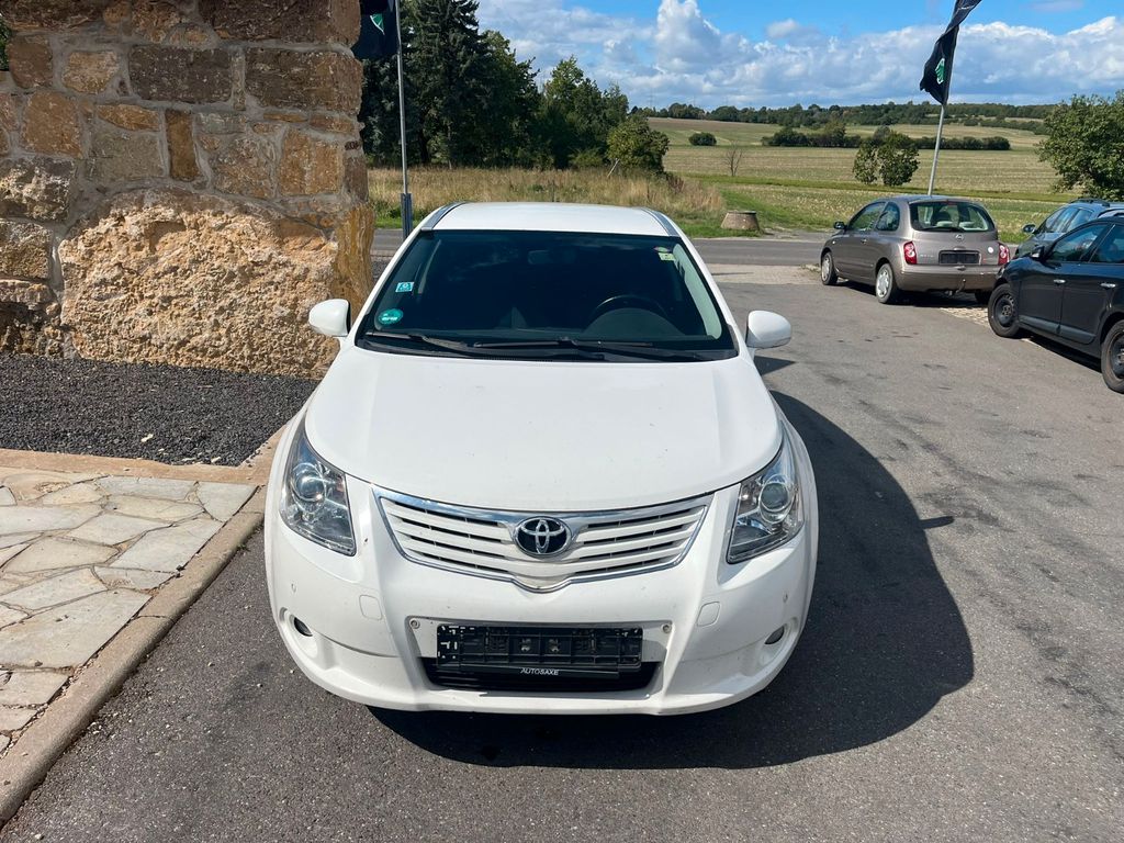 Bild des Angebotes Toyota Avensis Kombi Edition
