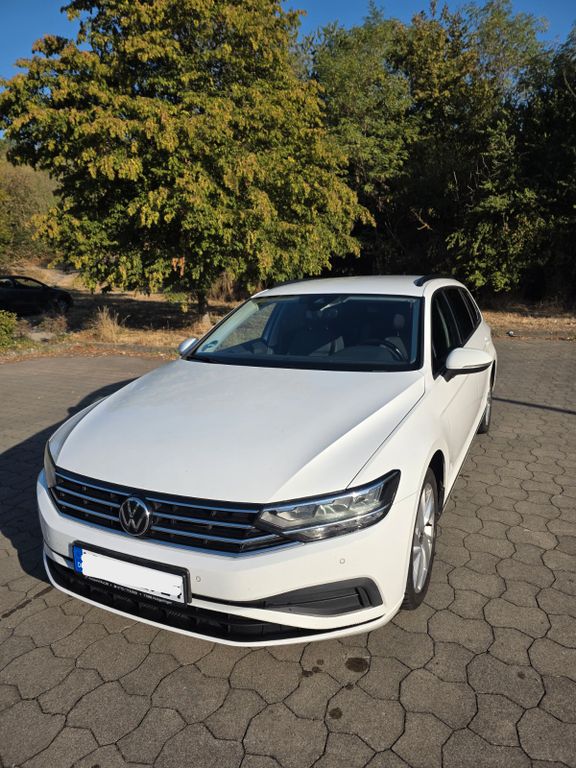 Bild des Angebotes Volkswagen Passat 2.0 TDI SCR Elegance