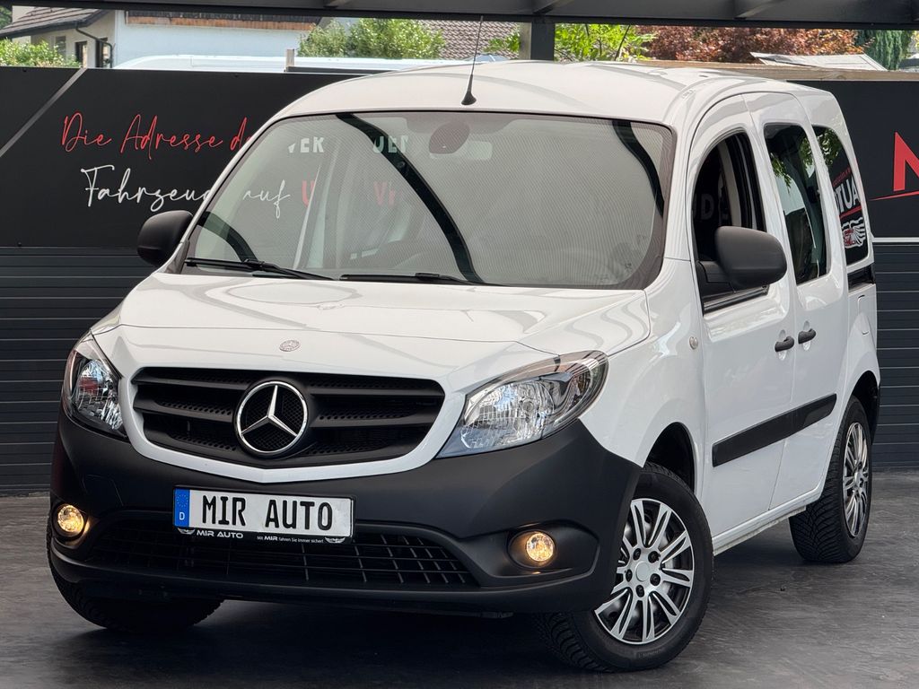Bild des Angebotes Mercedes-Benz Citan Kombi /111 CDI lang
