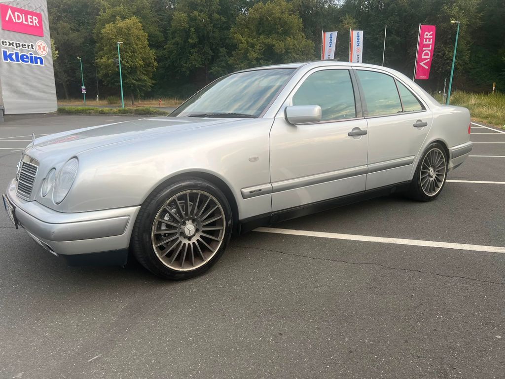 Bild des Angebotes Mercedes-Benz E230 Classic LPG Autogas, TÜV 03/2028