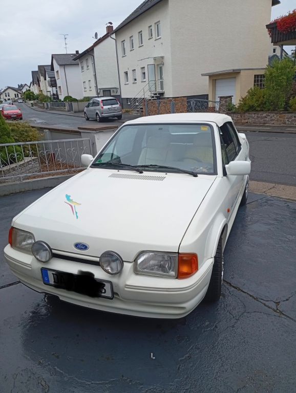 Ford Escort XR3i Cabrio Sondermodell AllWhite
