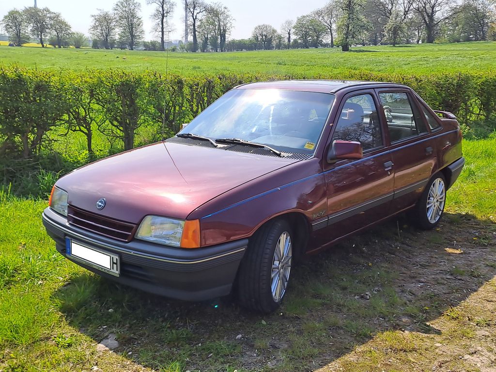 Bild des Angebotes Opel KADETT E 1.6i BEAUTY, Autom.*H-Kz.*TÜV 6/27, Fam