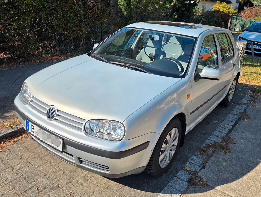 Volkswagen VW Golf 4 1.6 101 PS TÜV 05/2027 Winterreifen
