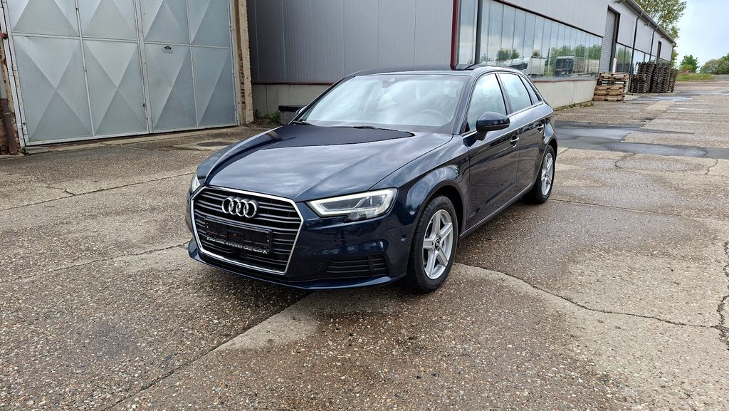 Audi A3 g-tron Matrix-LED ACC SHZ Kamera Keyless