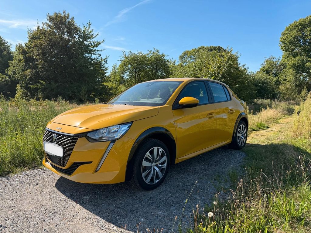 Bild des Angebotes Peugeot e-208 Active 136PS, 50 kWh, 49.500km, unfallfrei