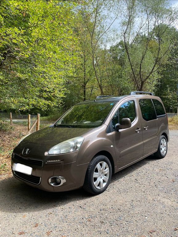 Bild des Angebotes Peugeot Partner Tepee 120 VTi 1.6 Allure, Minicamper