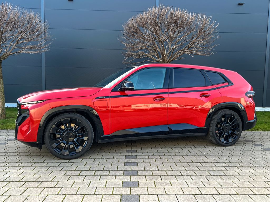 Bild des Angebotes BMW XM |B&W|AHK|DA+|MASSAGE|SOFTCLOSE|23"|GARANTIE28