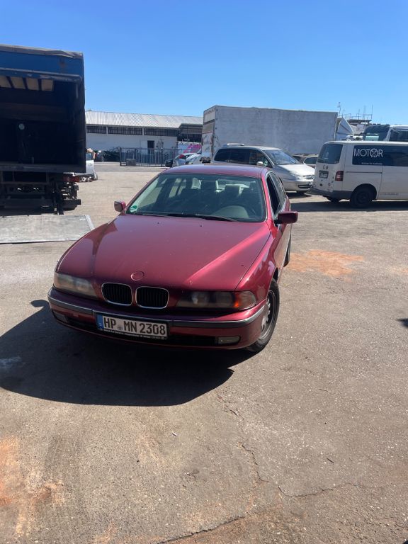Bild des Angebotes BMW 528i A -