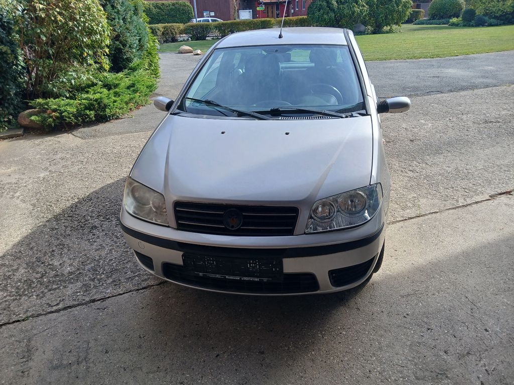 Bild des Angebotes Fiat Punto 1.2 8V - HU: 04/27