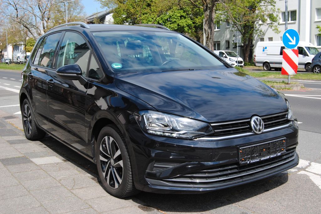 Bild des Angebotes Volkswagen Golf Sportsvan VII IQ.DRIVE*Auto.m*NAVI*TOTW*ACC