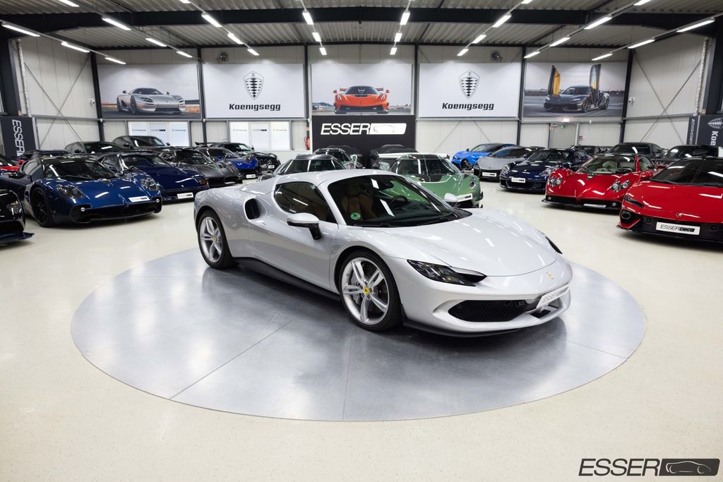 Bild des Angebotes Ferrari 296 GTS | Argento Nürburgring | Carbon | Lift