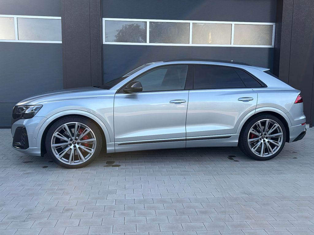 Audi SQ8 4.0 TFSI quattro SILBER/CARBON/MASSAGE