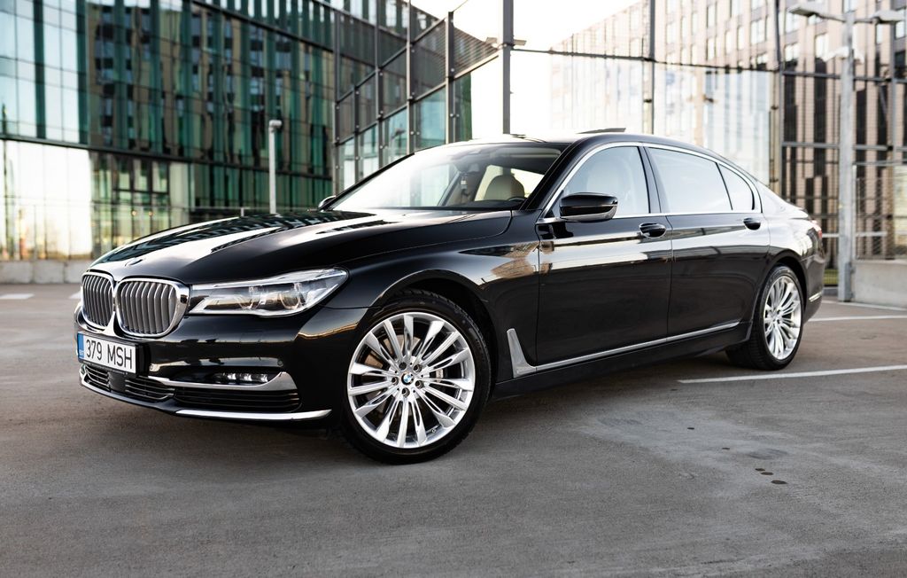 Bild des Angebotes BMW 730 d L  xDrive 4 seats Executive Lounge