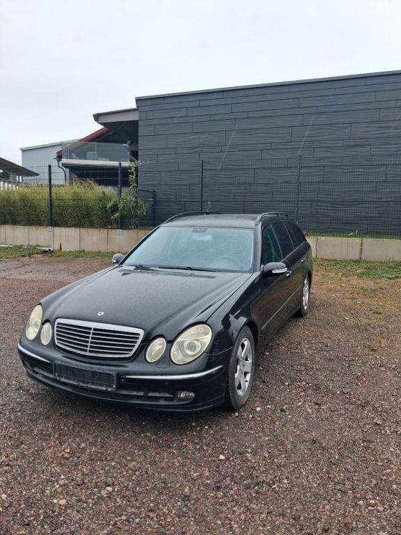Mercedes-Benz E 240 T Classic AHK