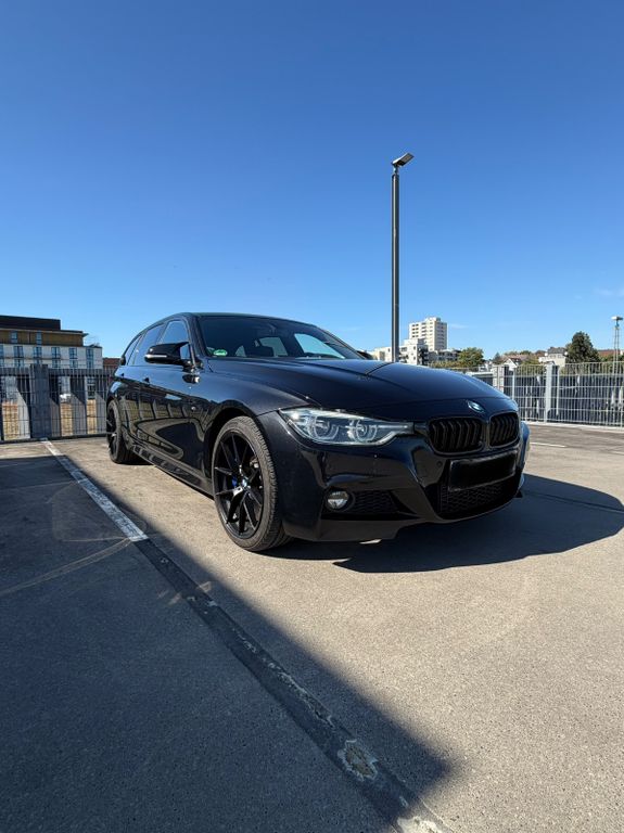 Bild des Angebotes BMW 335d xDrive Touring LED,Vollleder,M-Paket