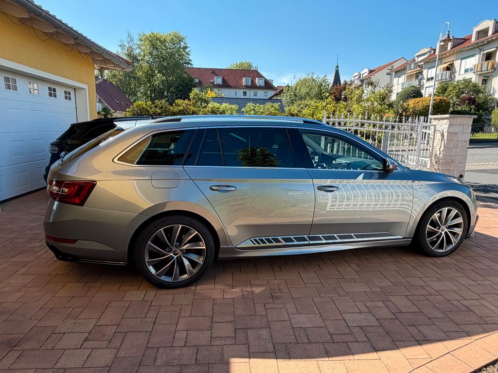 Bild des Angebotes Skoda Superb-Motor neu-L&K-4x4-DSG-2.0TDI-SHz-sportl.