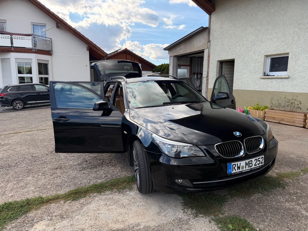 Bild des Angebotes BMW 530d xDrive touring -