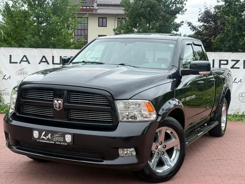 Bild des Angebotes Dodge RAM 5.7 V8 Hemi 4x4 Quad Cap Offroad AHK PDC