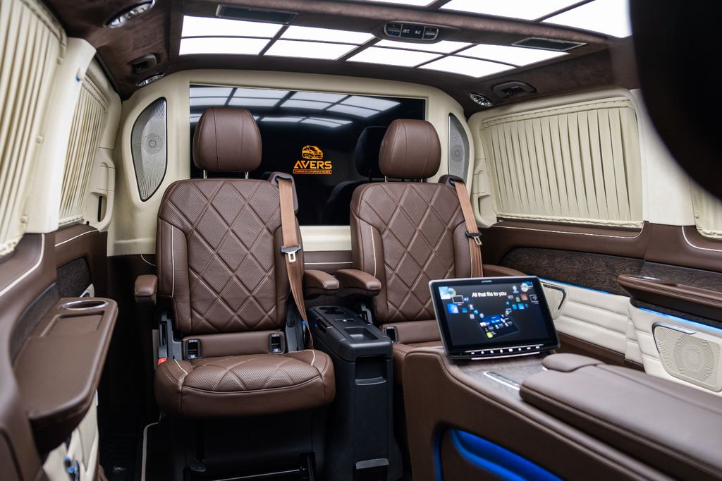 Bild des Angebotes Mercedes-Benz V300d V-VIP